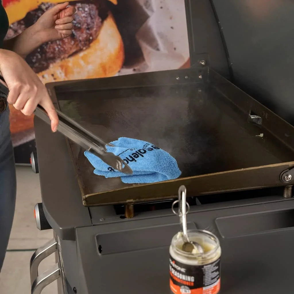 28-Inch XL 3-Burner Outdoor Griddle with Hood and Accessories