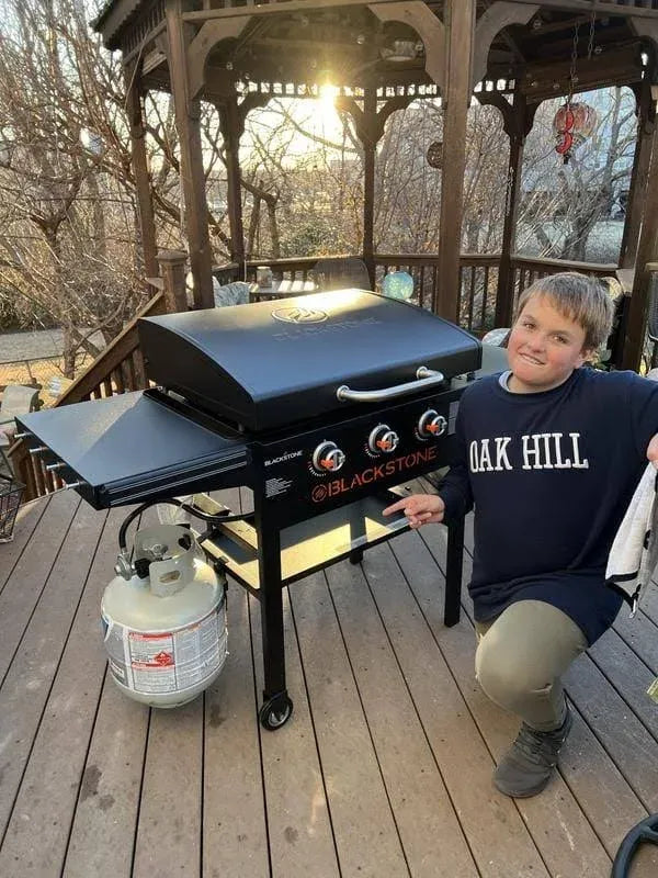 28-Inch XL 3-Burner Griddle with Hood, Black