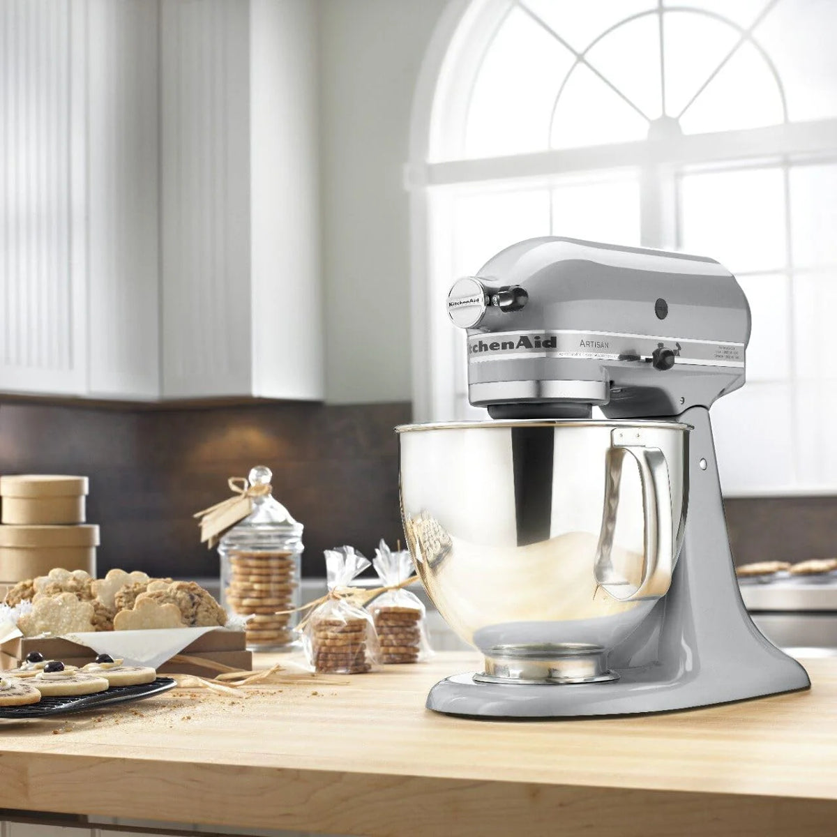 5-Quart Tilt-Head Stand Mixer, Electric Kitchen Mixer with Bowl, Multi-Speed Settings for Baking, Mixing and Food Preparation